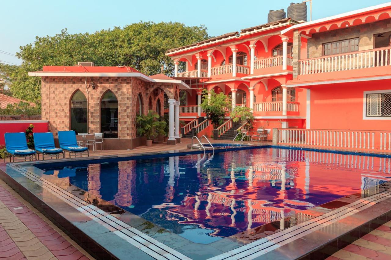Larios Beach Holidays Resort Baga Eksteriør bilde