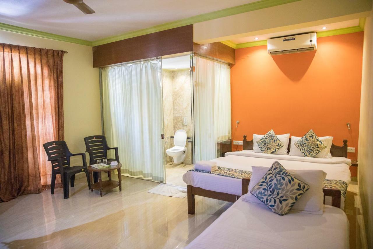 Larios Beach Holidays Resort Baga Eksteriør bilde